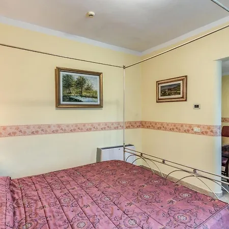 Ambrosina Hotel