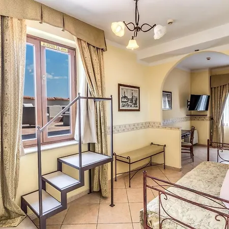 Ambrosina Hotel 3*