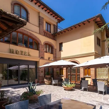 Hotel Ambrosina 3*